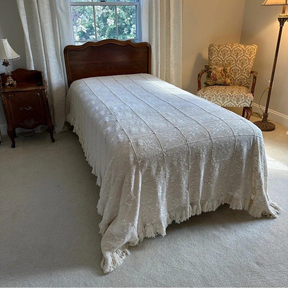 Vintage Crochet Bedspread Crocheted Cover Fringe Off White Twin Size